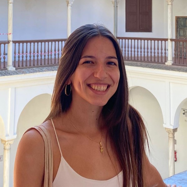 Silvia - Profe de química - Murcia
