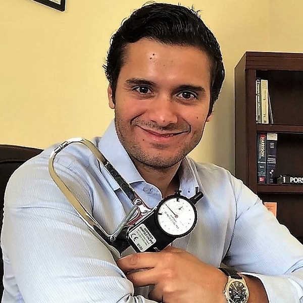 Mario Alberto - profesor de química - Zapopan