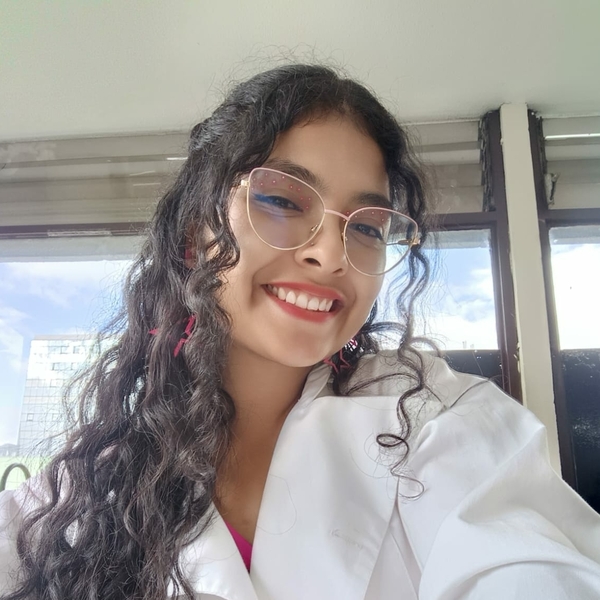 Mariana - prof de Matemáticas - Bogotá