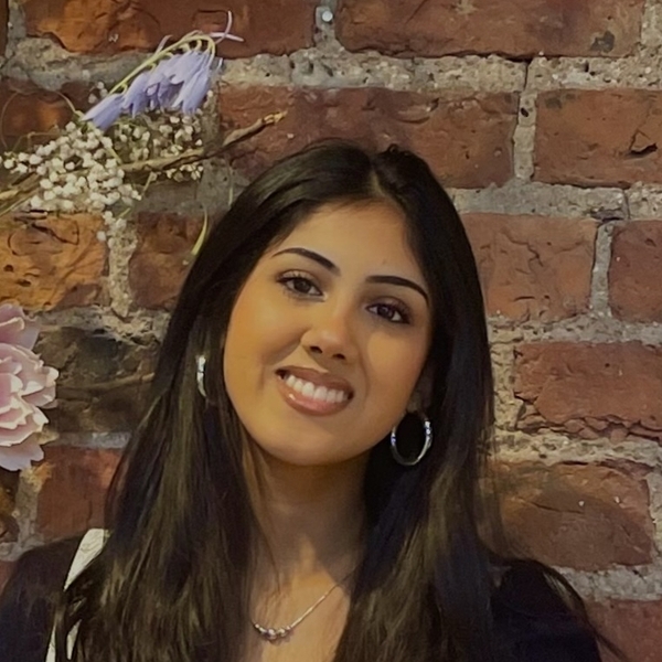 Zaifa - Biology tutor - Watford