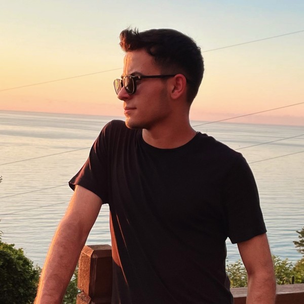 Eren - Programlama öğretmeni - 