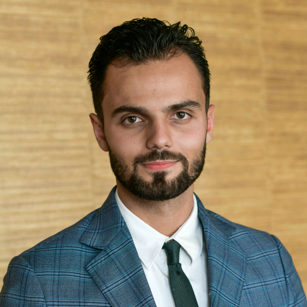 Alexandre - Prof de finance - Paris 17e