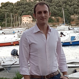 Andrea - Insegnante di economia - Carrara