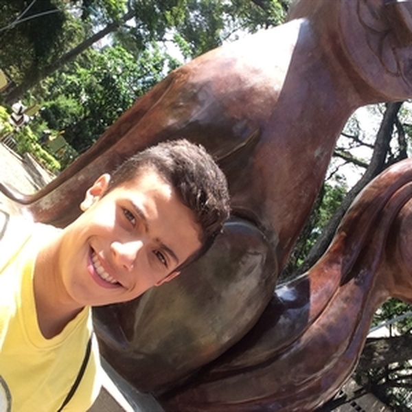 Nicolás - Profesor de ayuda con las tareas - Bogotá