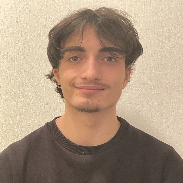 Lukas - Prof de maths - Pessac