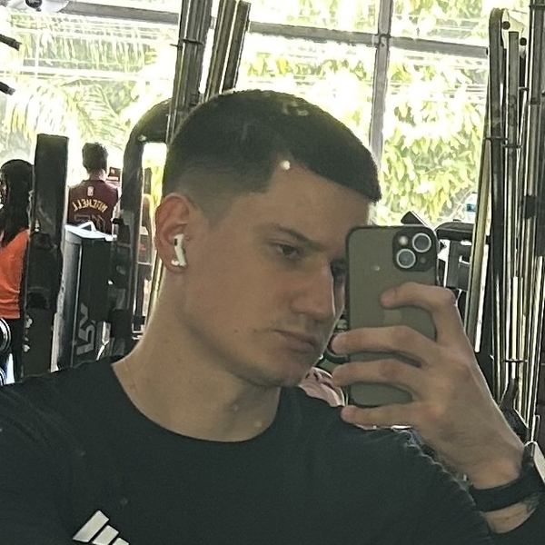 Leonardo - personal trainer - São Paulo