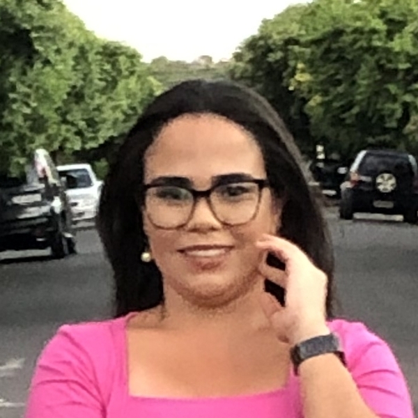 Sara - Professor de português para estrangeiros - Votuporanga