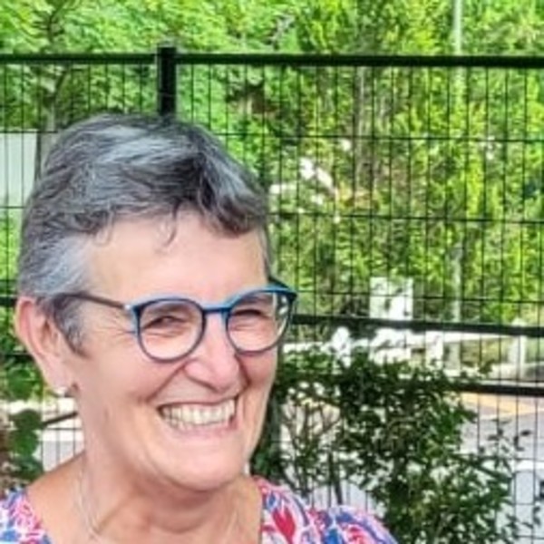 Corinne - Prof d'aide aux devoirs - Ris-Orangis