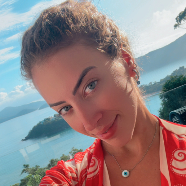 Ludmilla - Professor de inglês - Paulínia