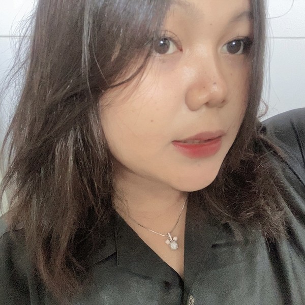 Emmy - Guru menggambar - Medan