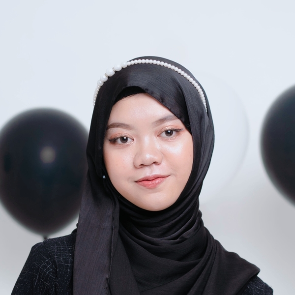 Revani - Guru menggambar - 