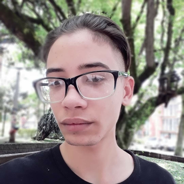 Uriel - Profe de física y química - Medellín