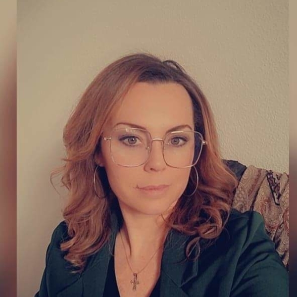 Sabrina - Prof de fle - français langue étrangère - Toulon