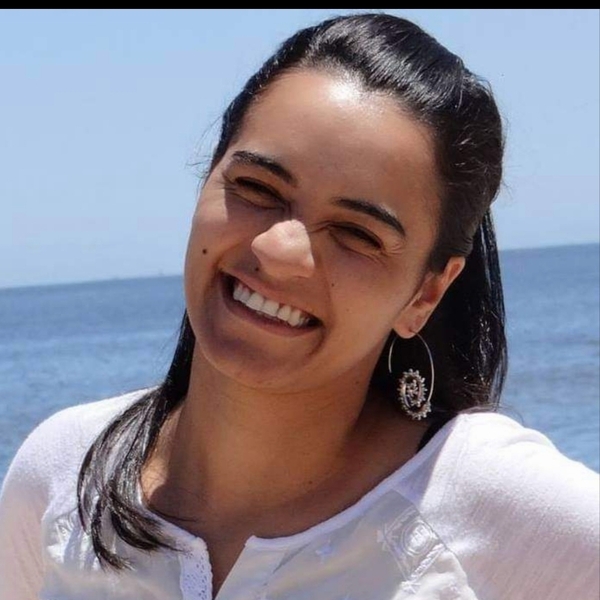 Natalia - profesor de derecho - La Paz
