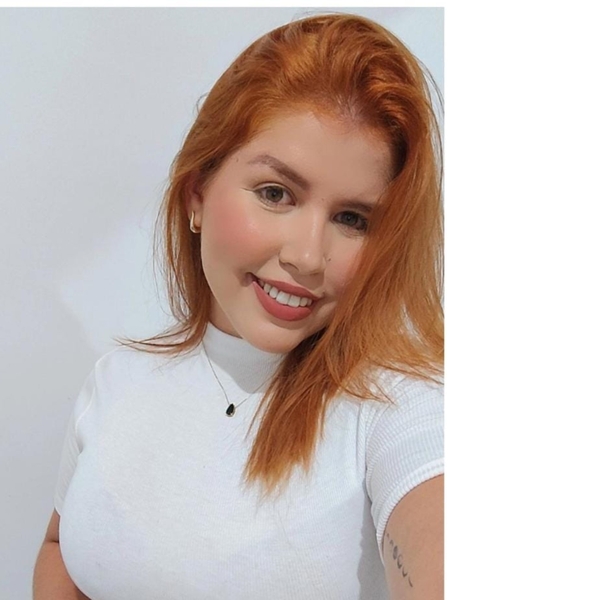 Leticia - Professor de química - Parapuã
