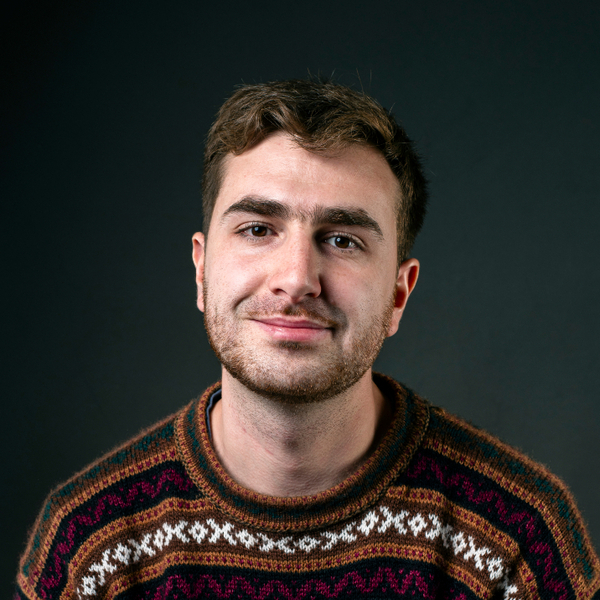 Tomás - profesor de anatomía - Las Condes