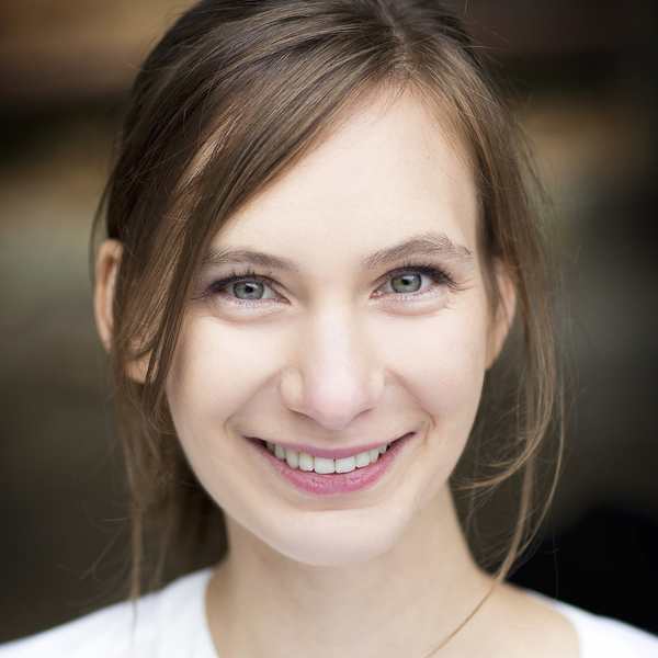 Skyrah - Yoga instructor - London