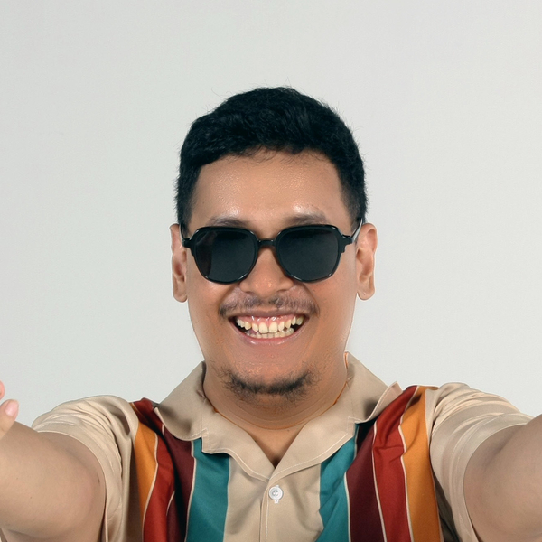 Daniel - Guru mengemudi mobil - 