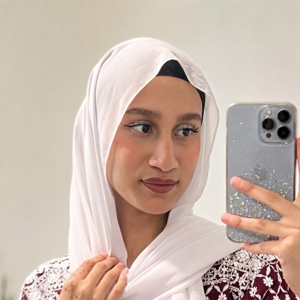 Abida - English tutor - London
