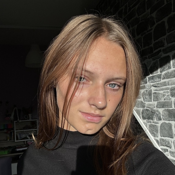 Chloé - Prof de HGGSP - Lillers