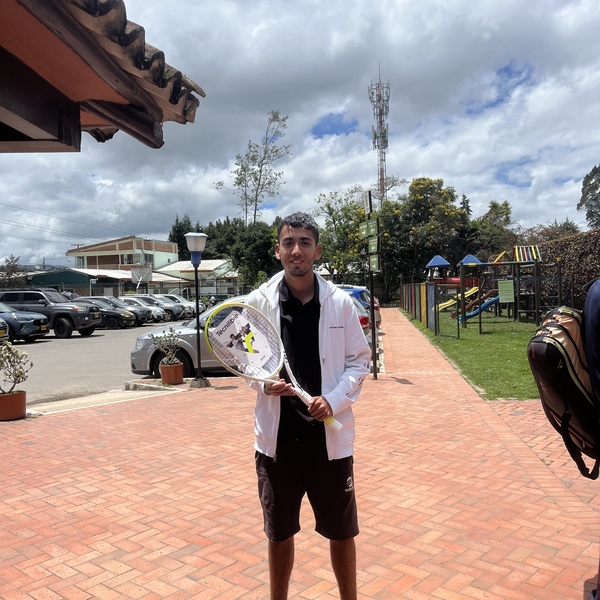 Daniel Mauricio - Profe de tenis - Ibagué
