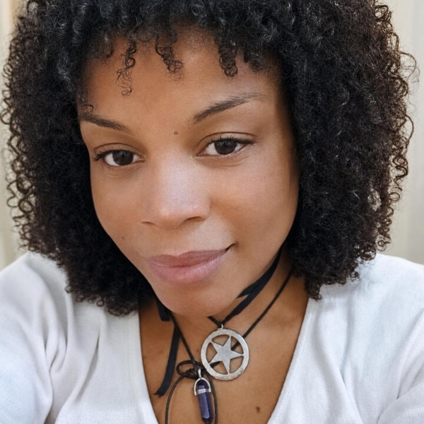 Anngie - Professor de Yoga - Bela Vista