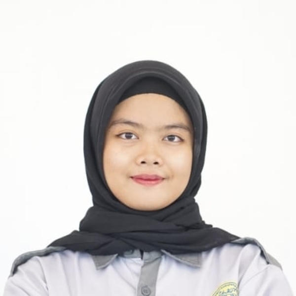 Arvia Nur - Guru bahasa inggris - Kecamatan Tembalang