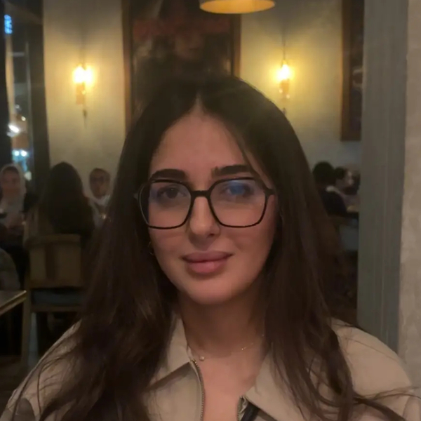 Ines - Prof de français - Aniche