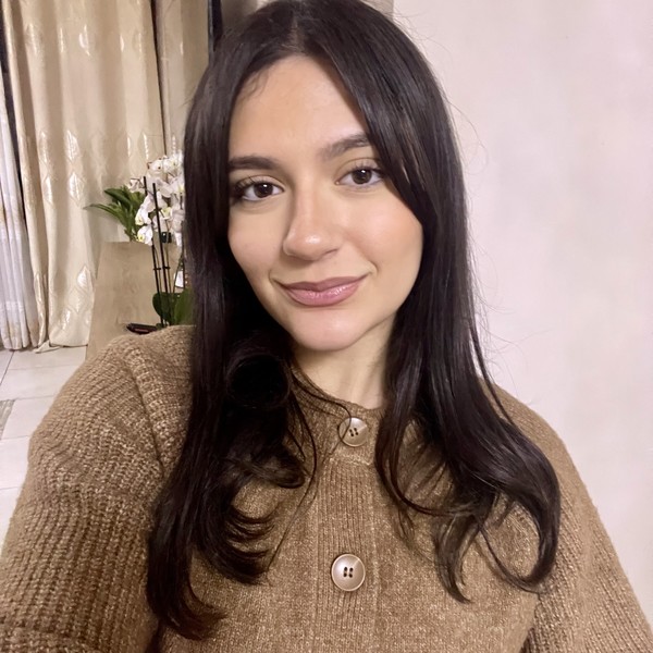 Lara - Prof de maths - Annemasse