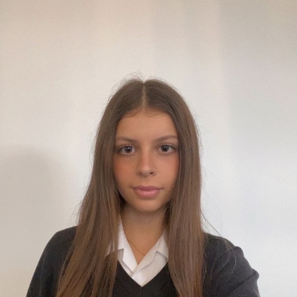 Azara - Geography tutor - London