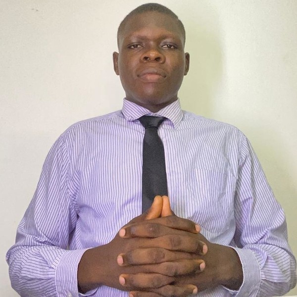 Leopold - Prof de grammaire - Douala