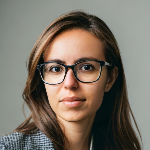 Emily Monica - Prof d'espagnol - Paris