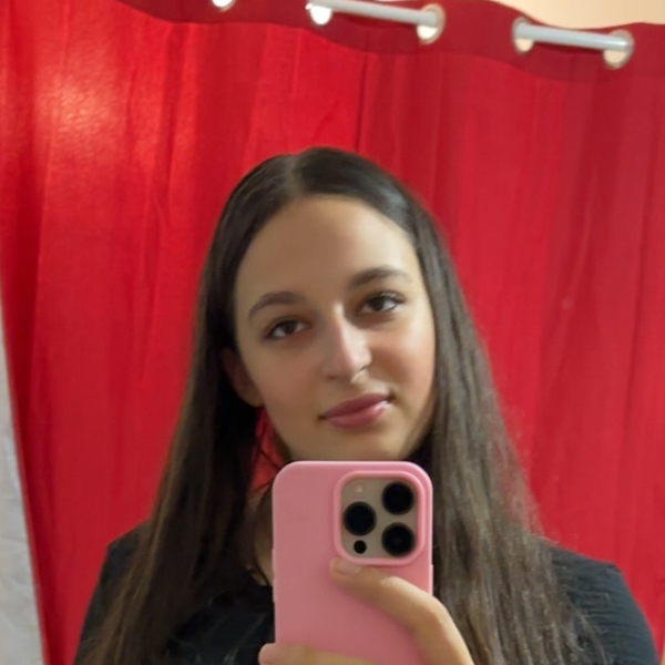 Shirel - Prof de soutien scolaire - Saint-Brès