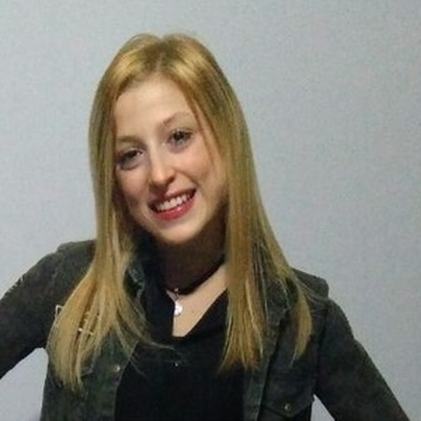 Candela - profesor de lectura - Monte Grande