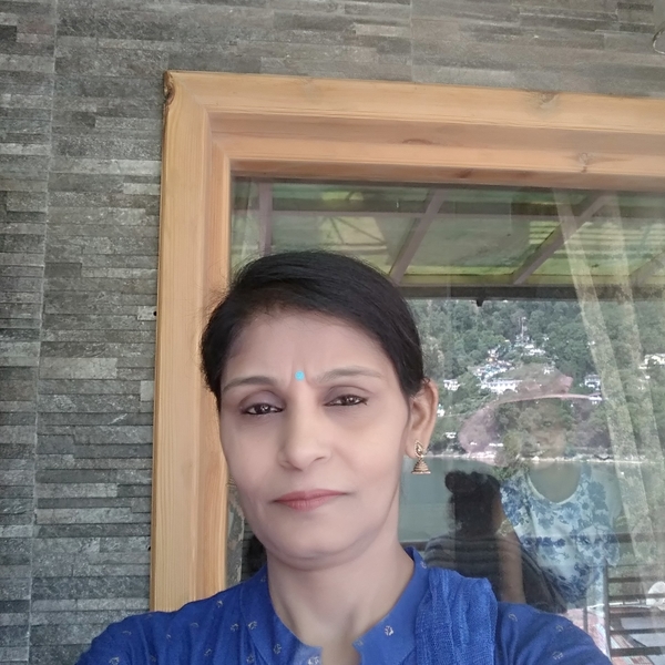 Priya - Computer programming tutor - Kanpur