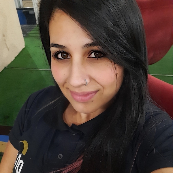 Stefany - personal trainer - Xaxim