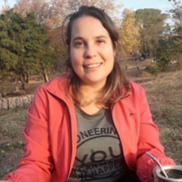 Carolina - Profesor de historia - San Francisco