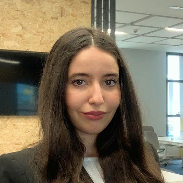 Imane - Prof de développement web - Paris