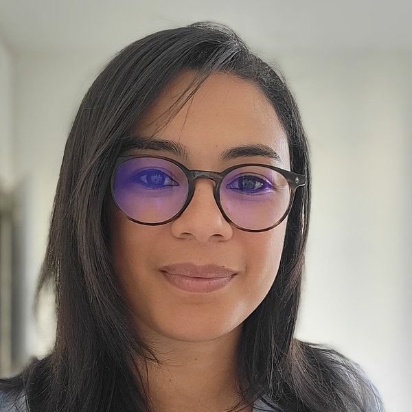 Lisa - Prof de psychologie - Paris