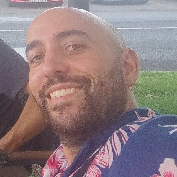 Ivan - Spanish tutor - Revere