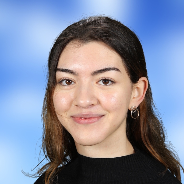 Nina - Prof de maths - Gif-sur-Yvette