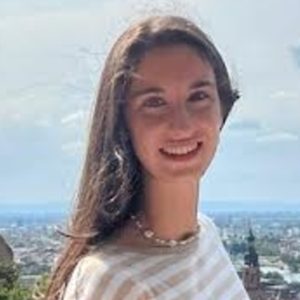 LUCIA - profesor de matemáticas - Zaragoza