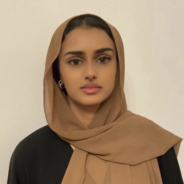 Aaminah - Math tutor - London