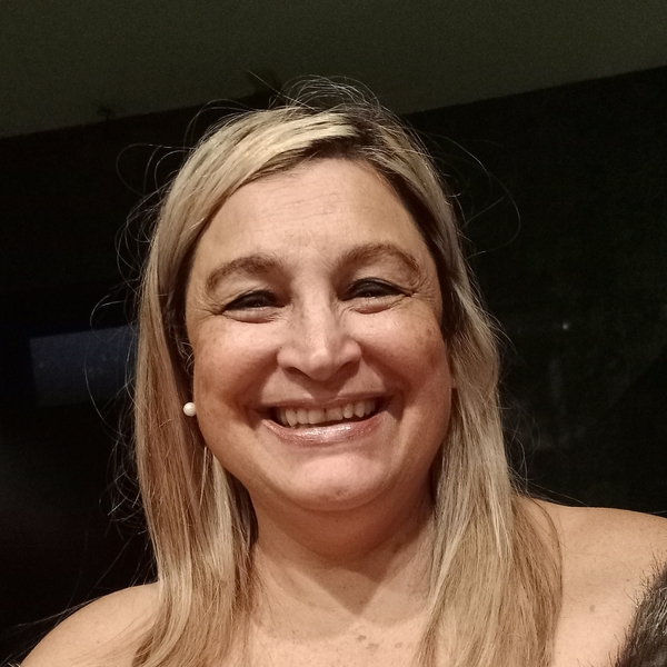 Sandra - profesor de bioquímica - Santa Fe de la Vera Cruz
