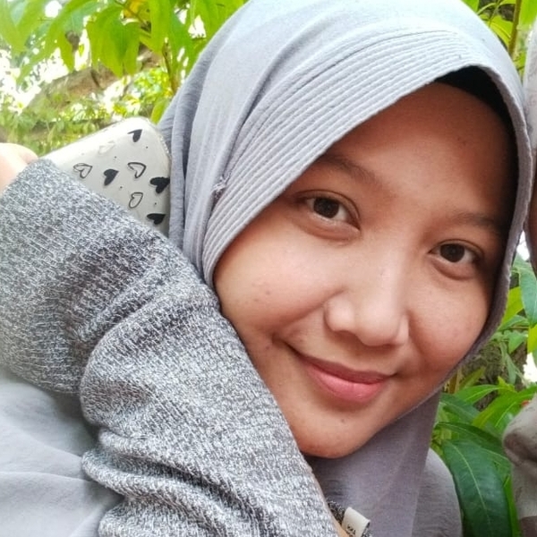 Izzah - Guru mengaji - Kecamatan Jatiasih