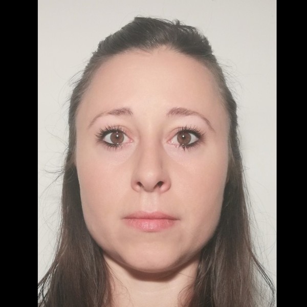 Magdaléna - Prof de maths - Enghien-les-Bains