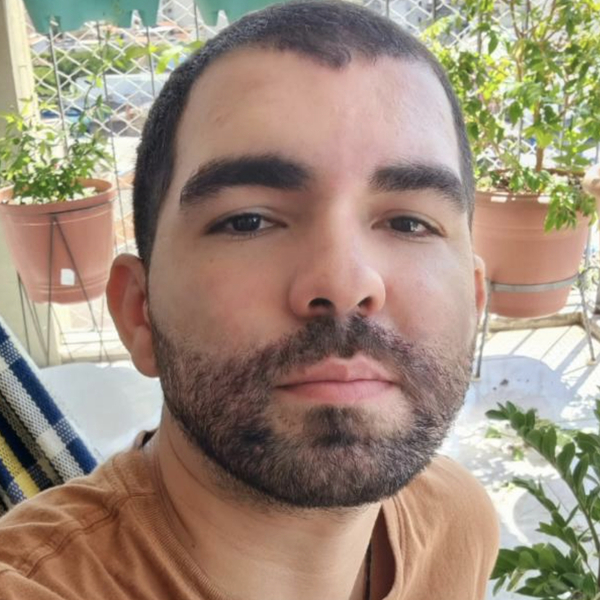 Danilo - Prof de iniciação à informática - Méier