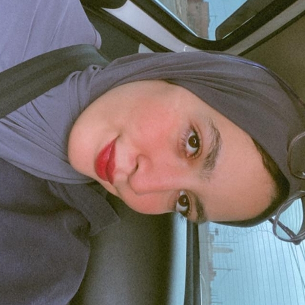 Nouhaila - Prof d'arabe - 