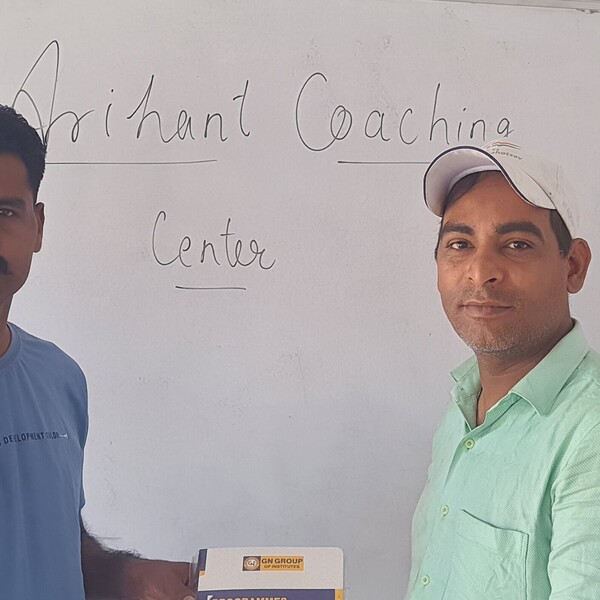 Ajay - English teacher - Aligarh