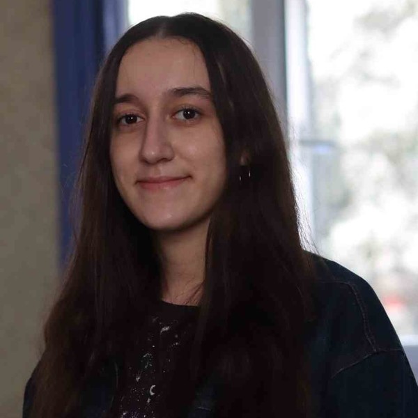 Katia - Prof de maths - Vaulx-en-Velin